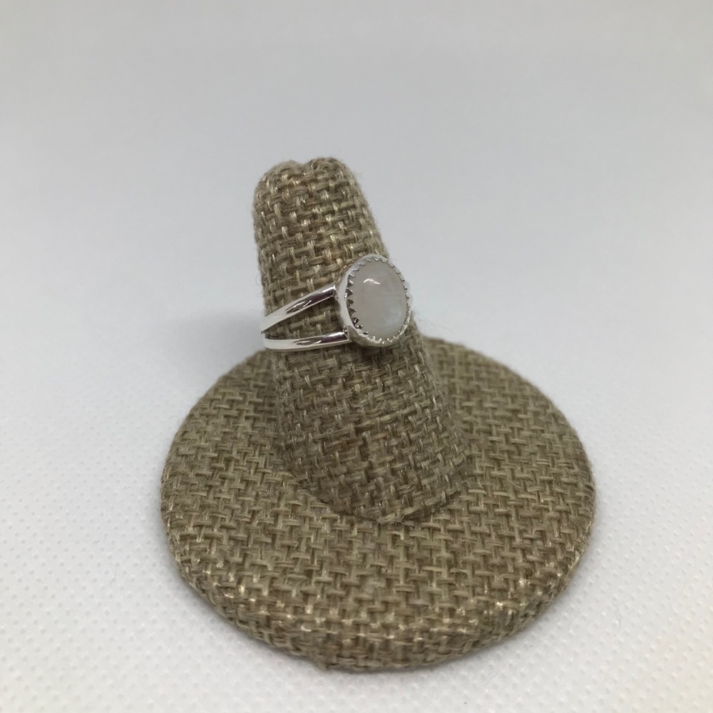 2.5Ct Moonstone Ring Handmade - Picture 2 of 5